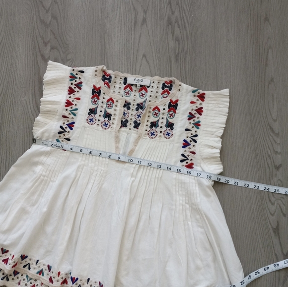 Sea New York Alicia Embroidery Flutter Sleeve Top XS - Picture 11 of 14